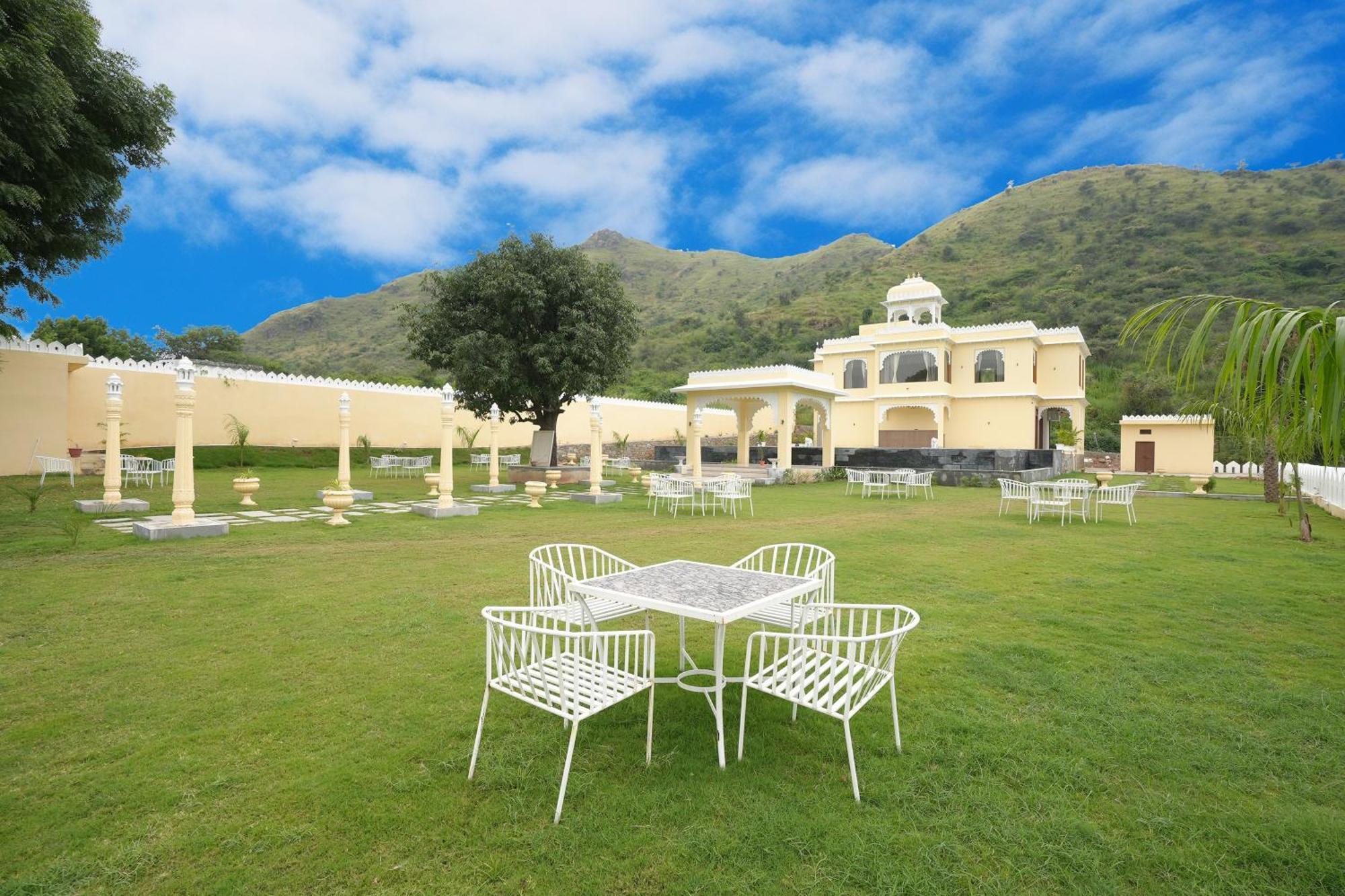 Maangarh Resorts Udaipur Exterior foto